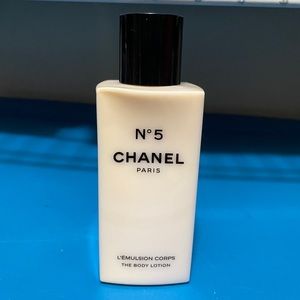 Chanel N 5 moisturizing body lotion 6.8 oz